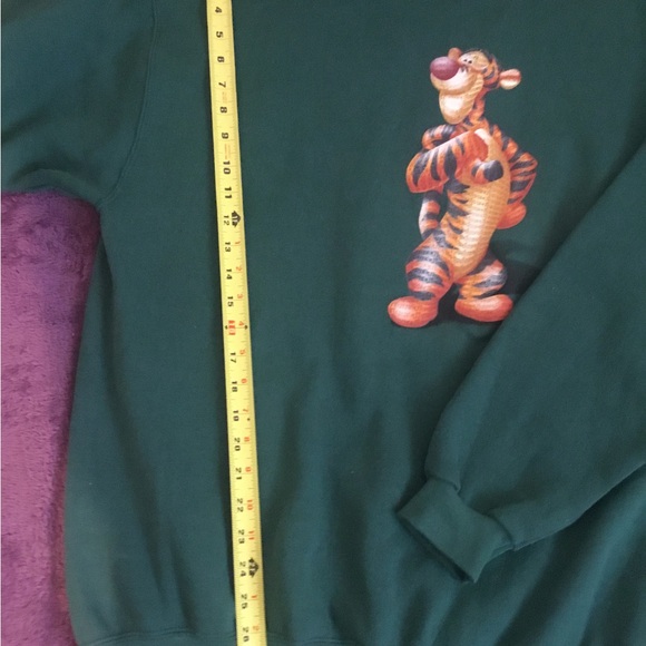 NWOT Vintage The Disney Store Green “Tigger” Printed Women’s Sweatshirt - Picture 14 of 16